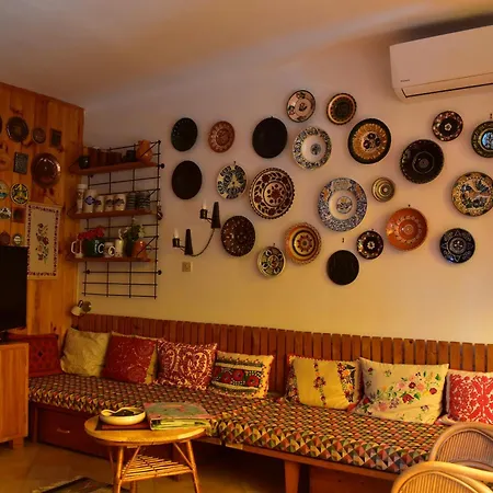 Cozy Family At The * שיופוק